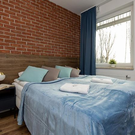 Stacja Wola Apartments With Parking By Noclegi Renters ワルシャワ エクステリア 写真
