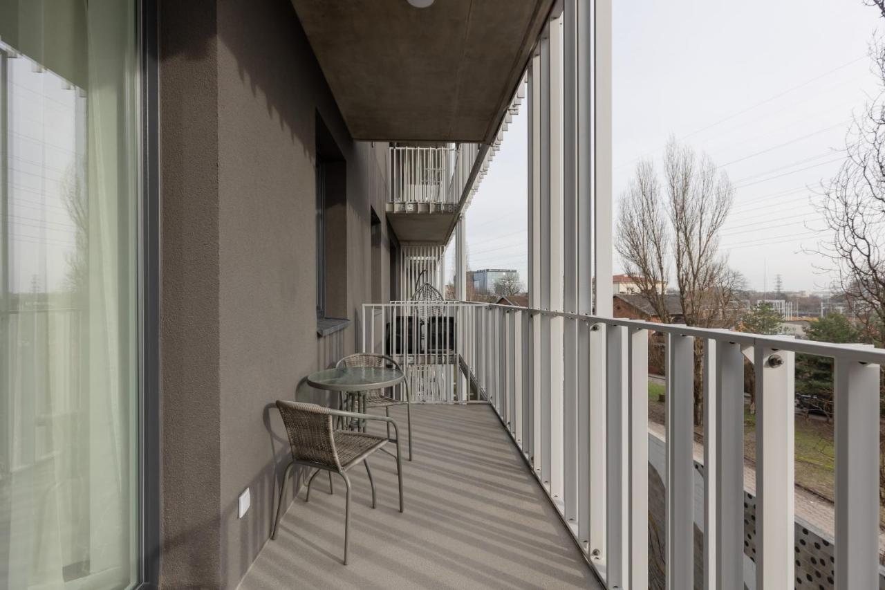 Stacja Wola Apartments With Parking By Noclegi Renters ワルシャワ エクステリア 写真