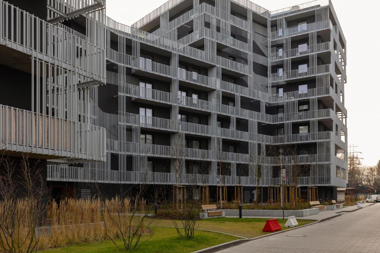 Stacja Wola Apartments With Parking By Noclegi Renters ワルシャワ エクステリア 写真
