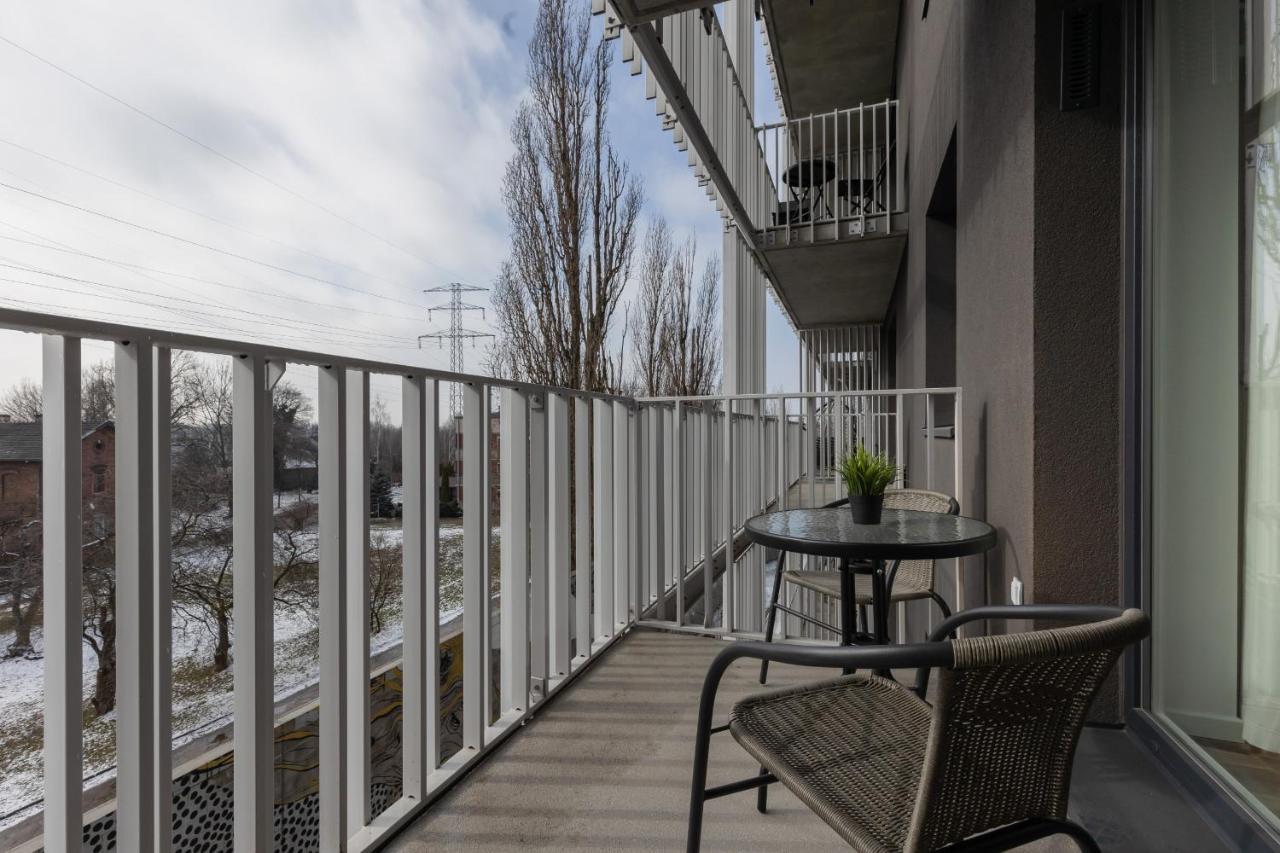 Stacja Wola Apartments With Parking By Noclegi Renters ワルシャワ エクステリア 写真