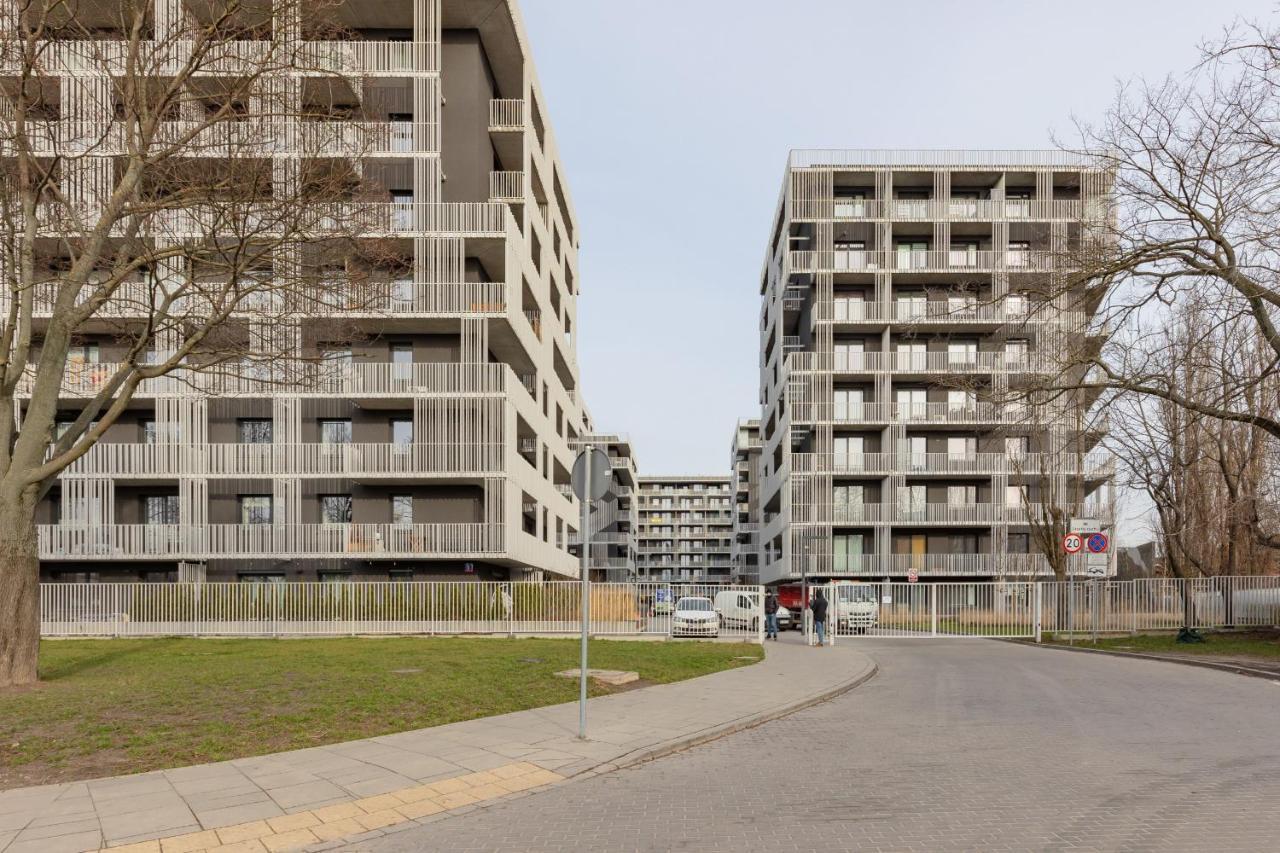 Stacja Wola Apartments With Parking By Noclegi Renters ワルシャワ エクステリア 写真