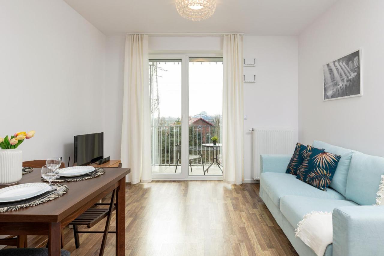 Stacja Wola Apartments With Parking By Noclegi Renters ワルシャワ エクステリア 写真