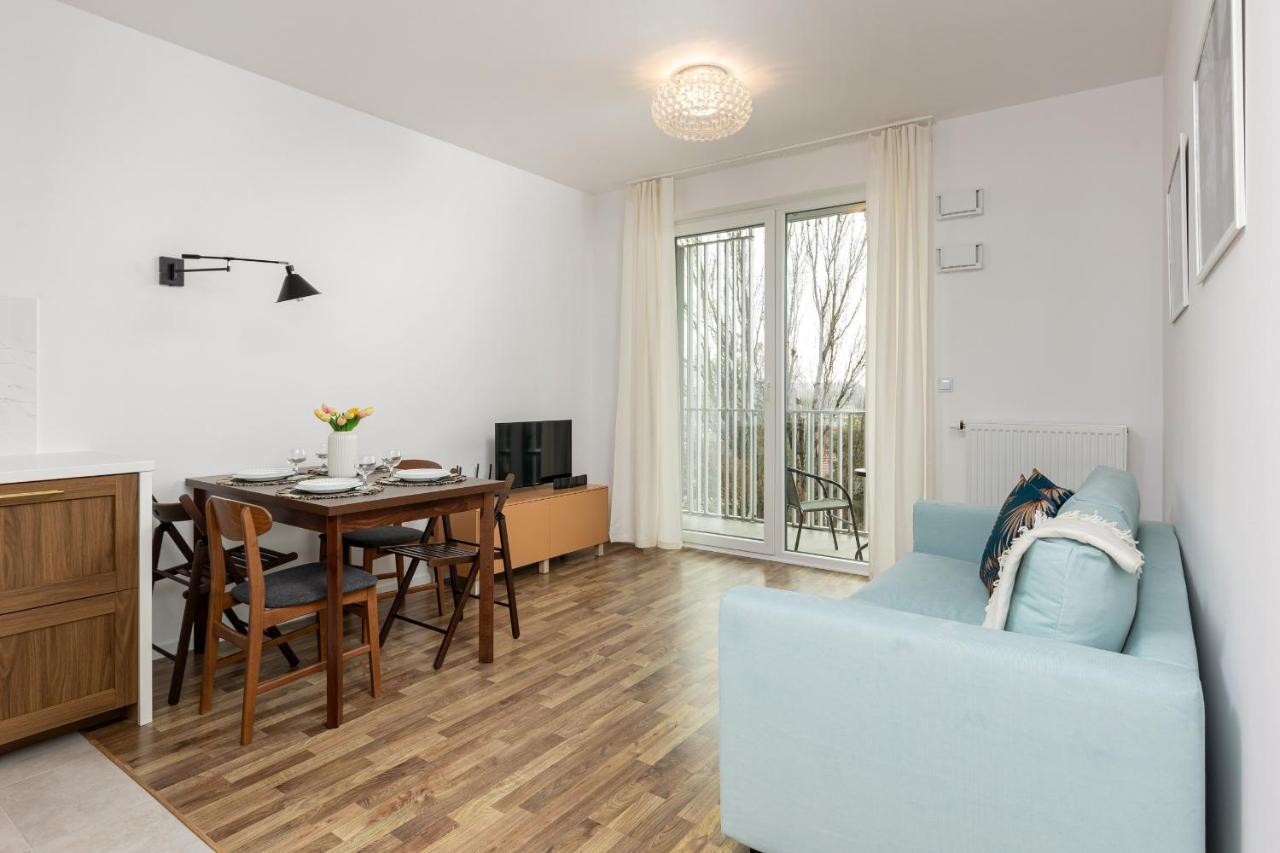 Stacja Wola Apartments With Parking By Noclegi Renters ワルシャワ エクステリア 写真