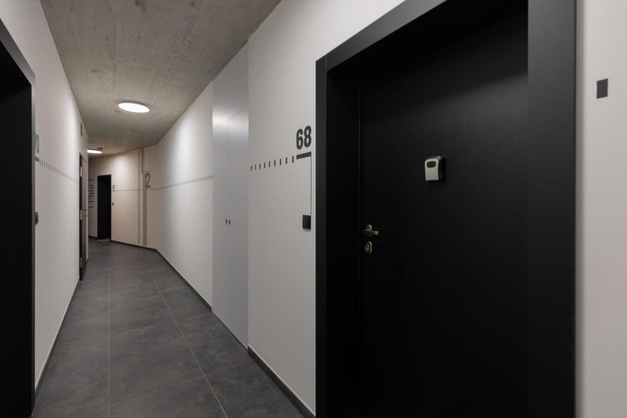 Stacja Wola Apartments With Parking By Noclegi Renters ワルシャワ エクステリア 写真